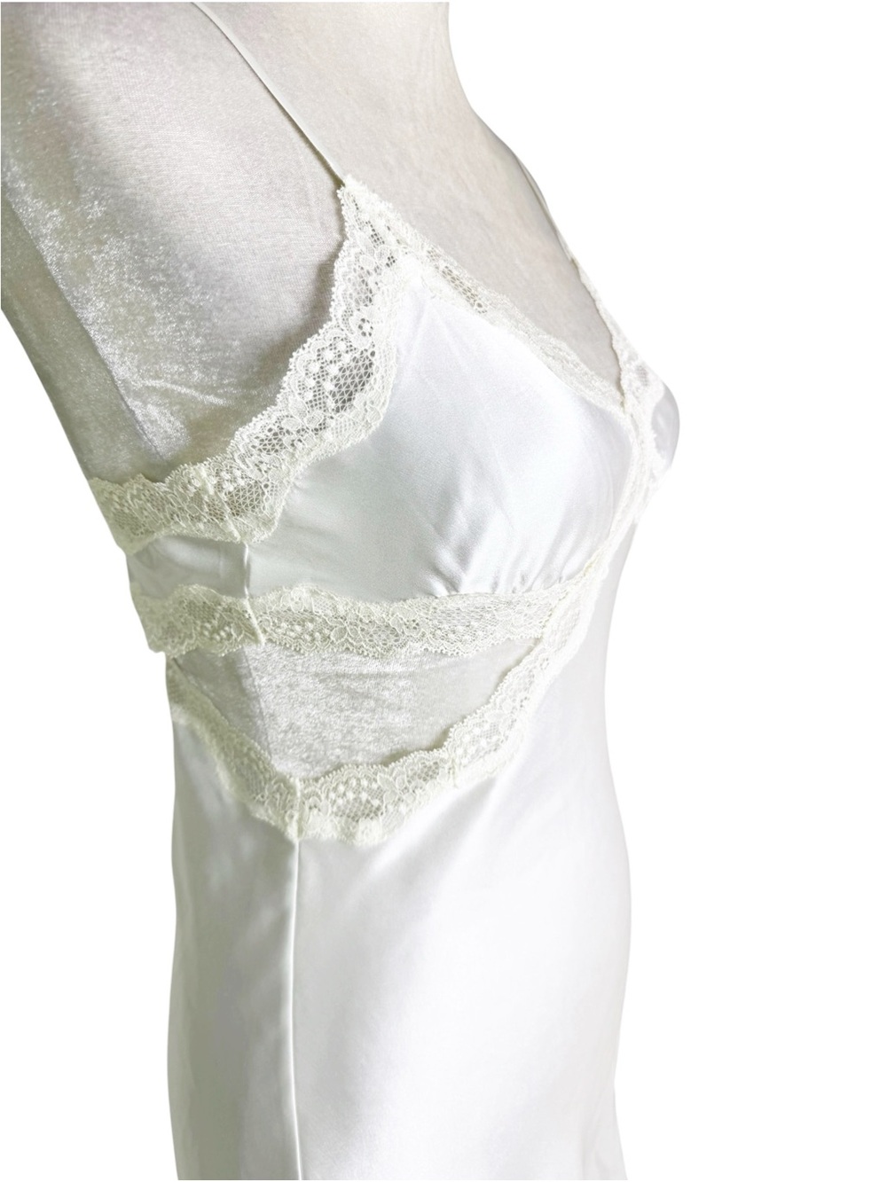 NWT Victoria's Secret "I Do" Bridal White Satin Lace Cutout Chemise Size S - Picture 6 of 9